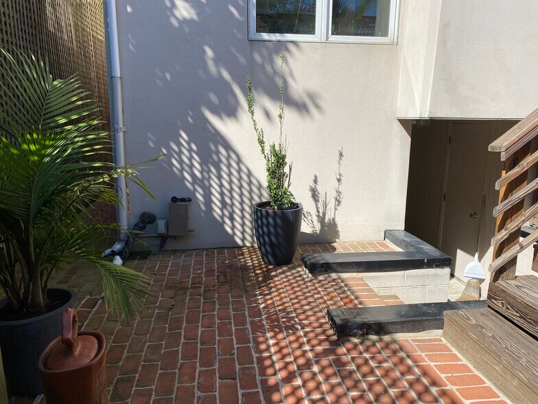 separate secure entrance - 2407 37th St NW