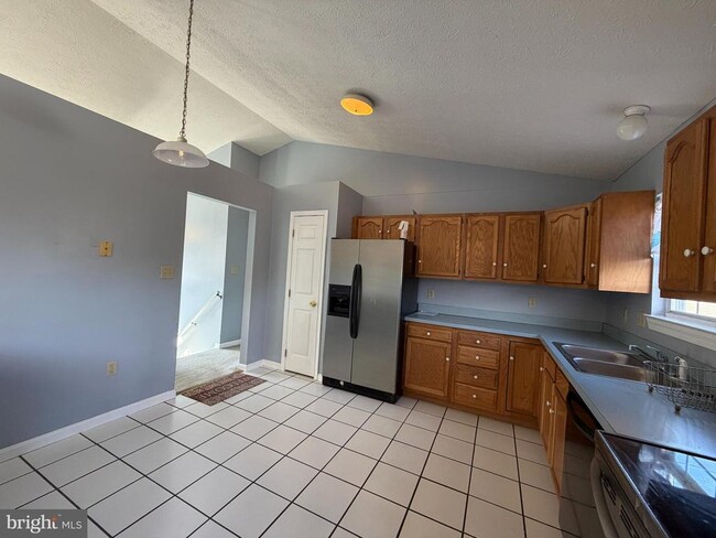 Building Photo - 104 New Kent Ct