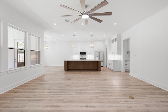 Building Photo - 18211 Polo Meadow Dr