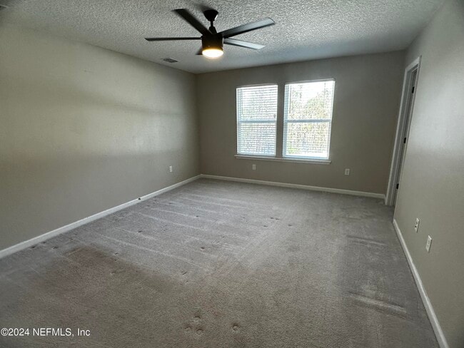 Building Photo - 7371 Palm Hills Dr