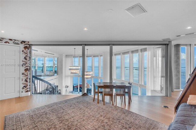 Building Photo - 1643 Brickell Ave