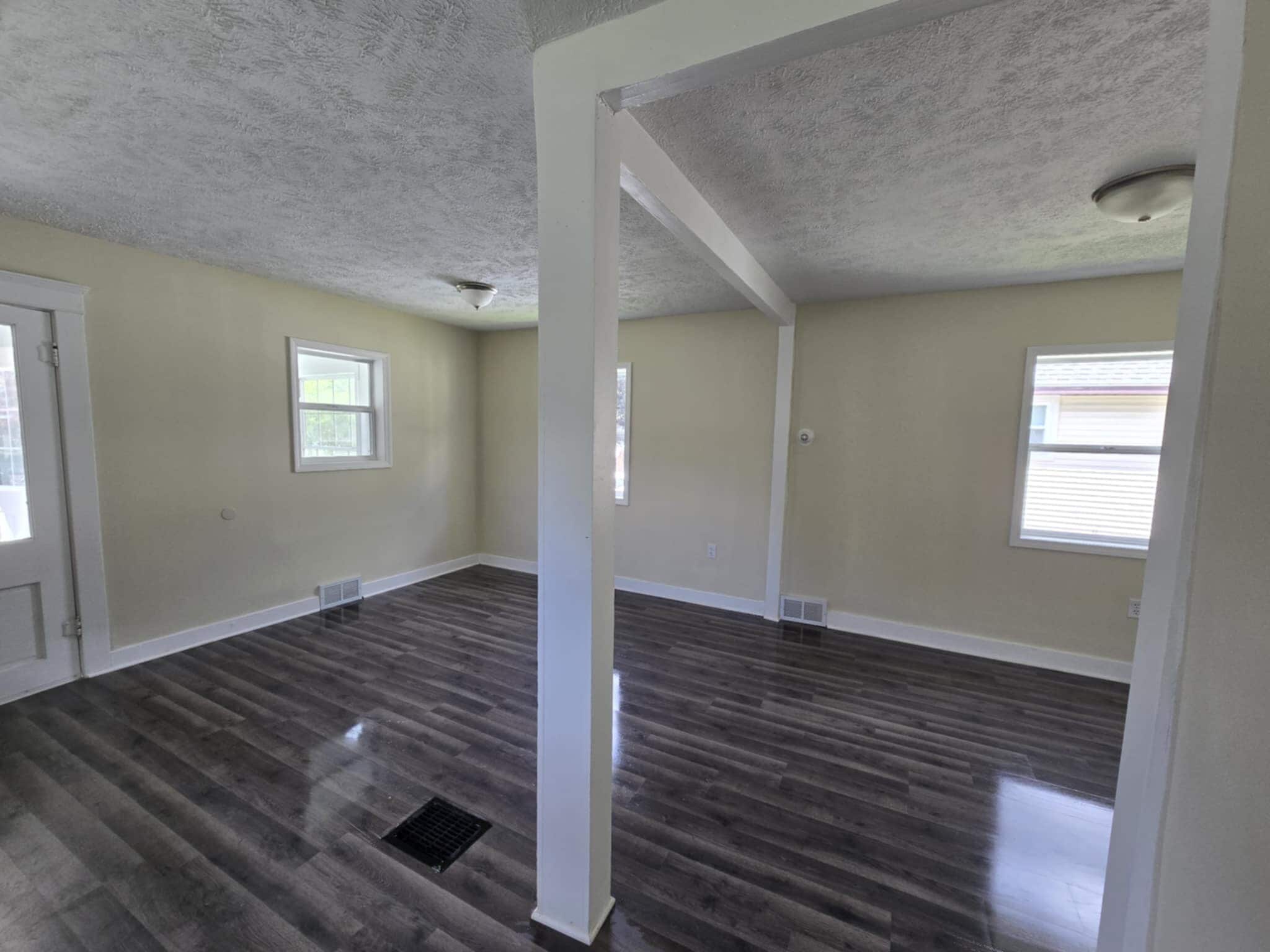 Living room /Dinning area - 826 Clayton St