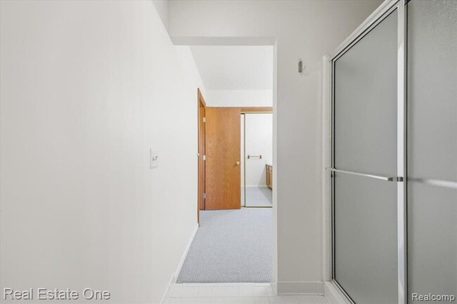 Building Photo - 2251 Crystal Dr