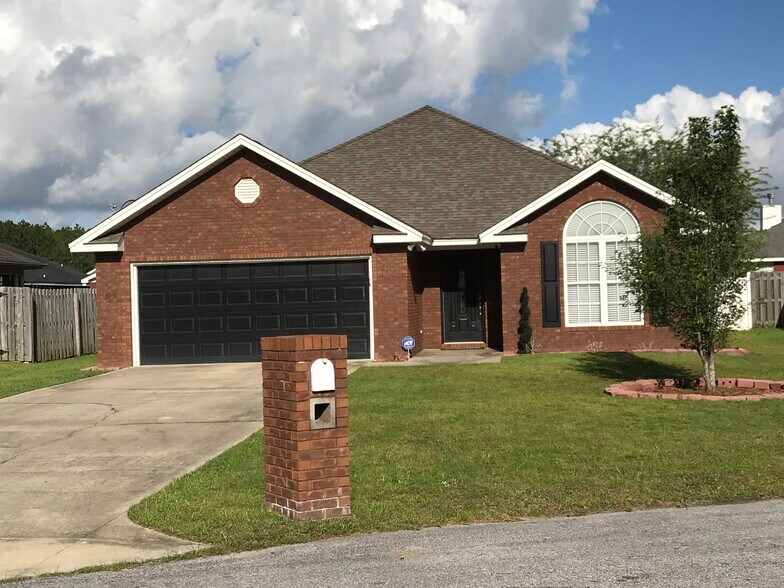 Building Photo - 3549 Brentwood Pl