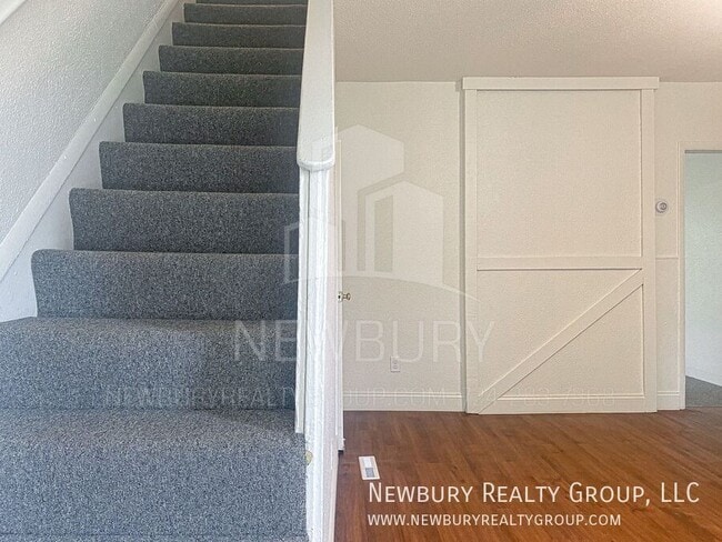 Building Photo - 18 South St