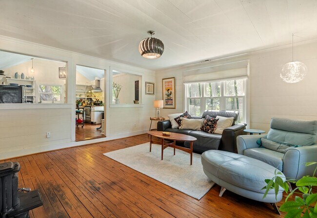 Building Photo - Park Flex Stays-MID-TERM RENTAL ONLY-Fully...