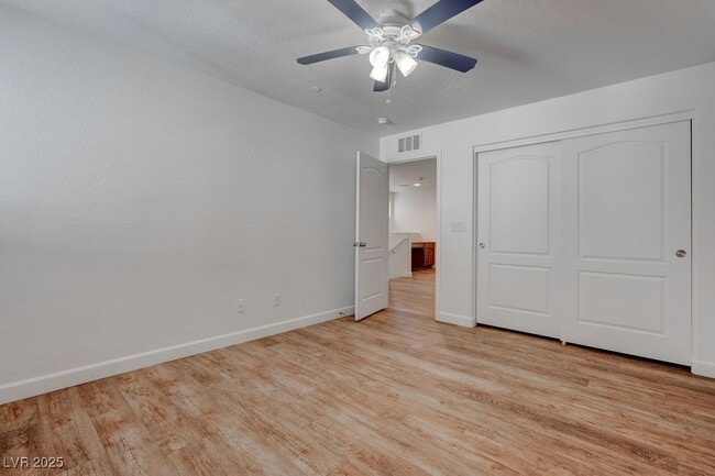 Building Photo - 7733 Lively Loom Ct