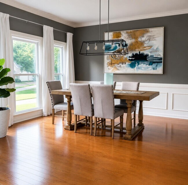 Building Photo - 949 Oak Arrow Cove