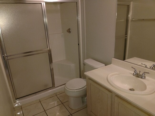 Building Photo - 2 Bedroom 2 Bathroom in Canyon Willows