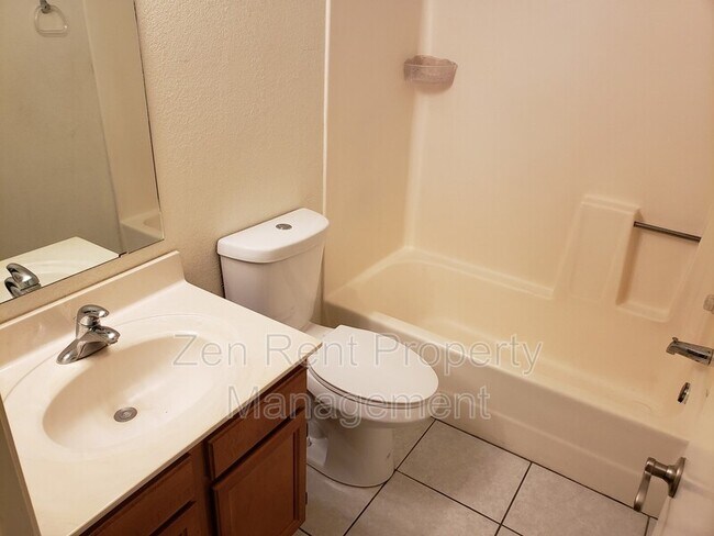 Building Photo - 4443 N 84th Ln