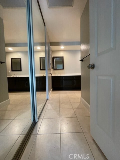 Building Photo - 22 Monticello