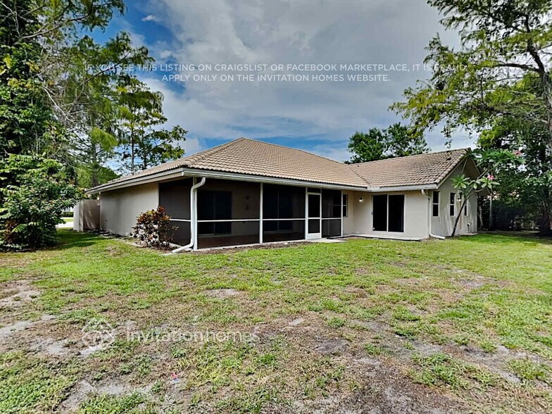 Building Photo - 1615 Grantham Dr