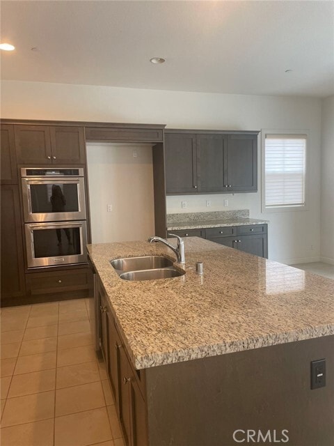 Building Photo - 18 Lark