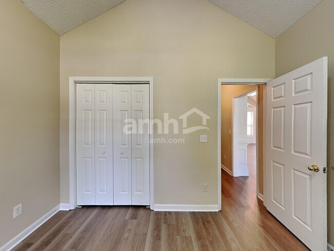 Building Photo - 5701 Rutland Cir