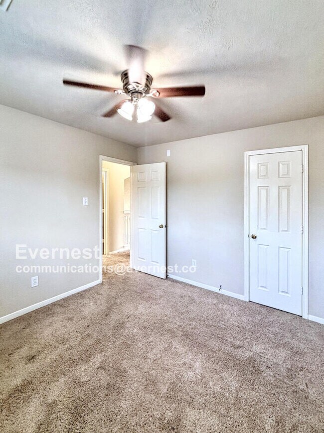 Building Photo - 8002 Arapahoe Ridge Ln