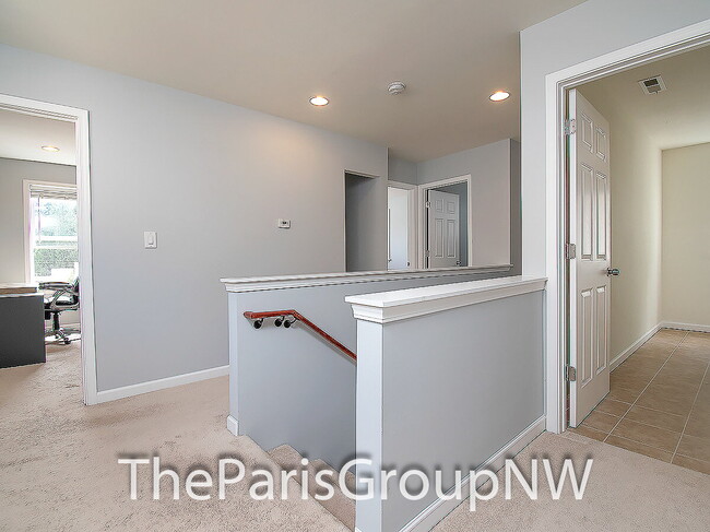 Building Photo - Wonderful 2012 Renton 3BR * Backs To Greenbelt