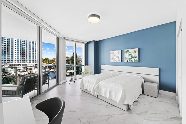 Building Photo - 17111 Biscayne Blvd
