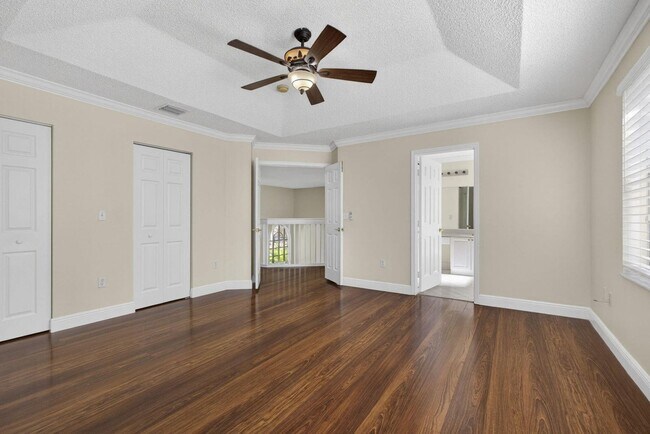 Building Photo - 1104 Oakwater Dr
