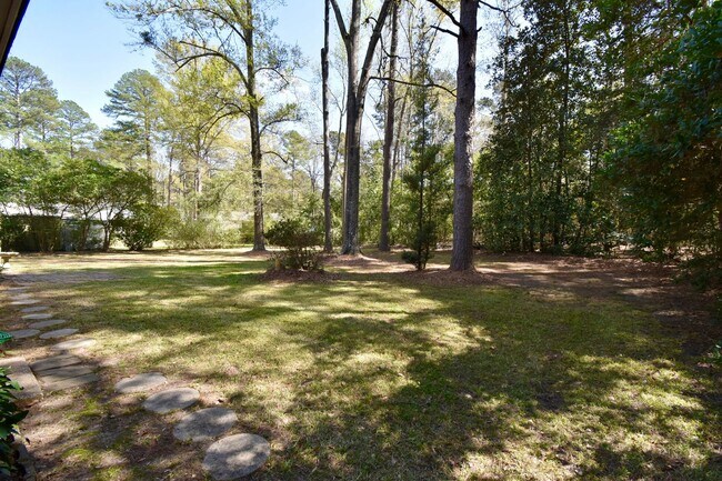 Building Photo - 3 Bedroom 2 Bath Home in Ruston