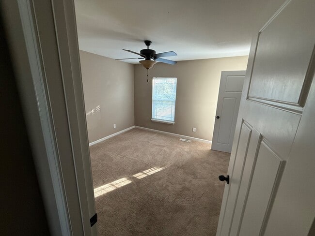 Building Photo - 526 Nepute St