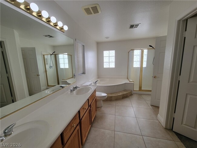 Building Photo - 10963 Carberry Hill St