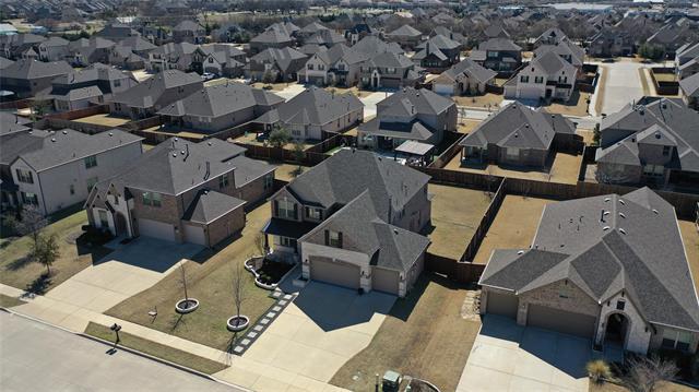 Building Photo - 411 Fox Crossing Ln