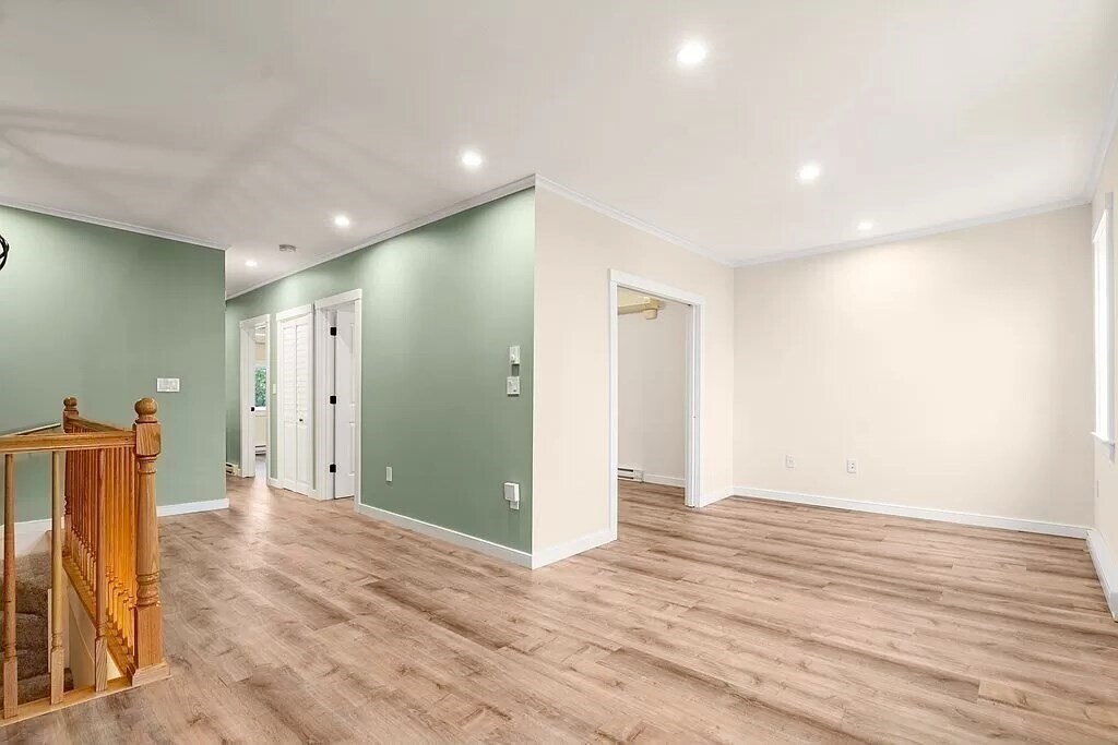 Building Photo - 47 Riverdale St