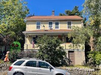 Building Photo - 1031 Lincoln St