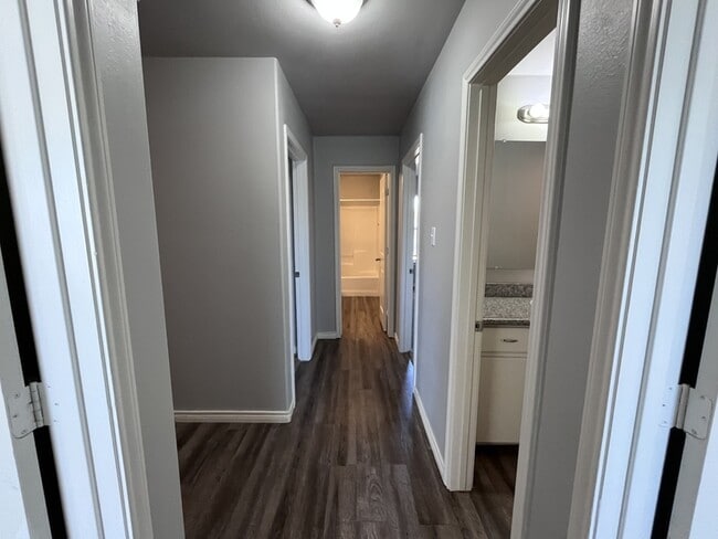 Building Photo - 3444 Itasca St