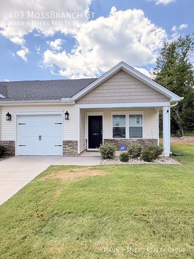 Building Photo - 403 Moss Branch Ct