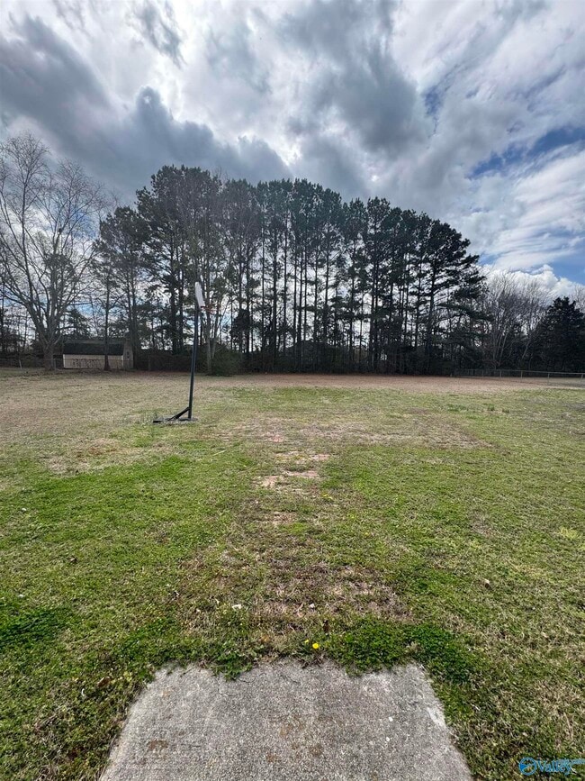 Building Photo - 206 Peabody Rd