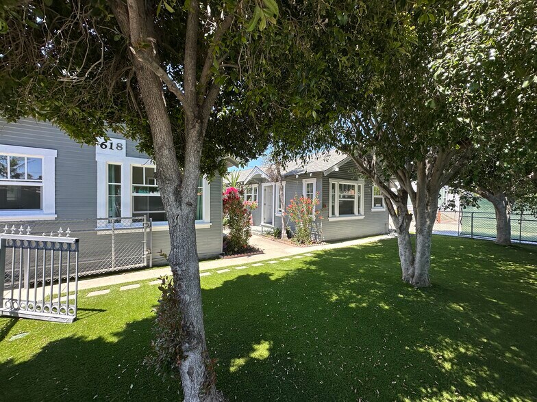 Building Photo - 616 S Van Ness Ave