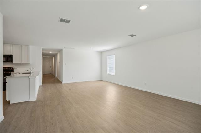 Building Photo - 716 Holleman Dr