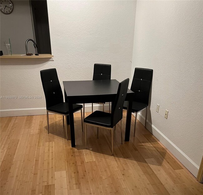 Building Photo - 6001 SW 70th St