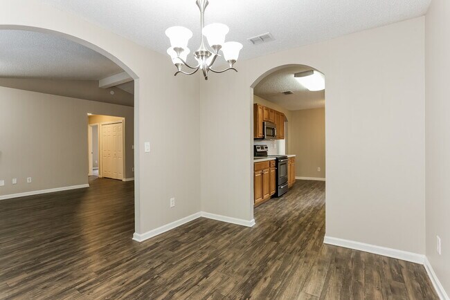 Building Photo - 2743 Cold Creek Blvd