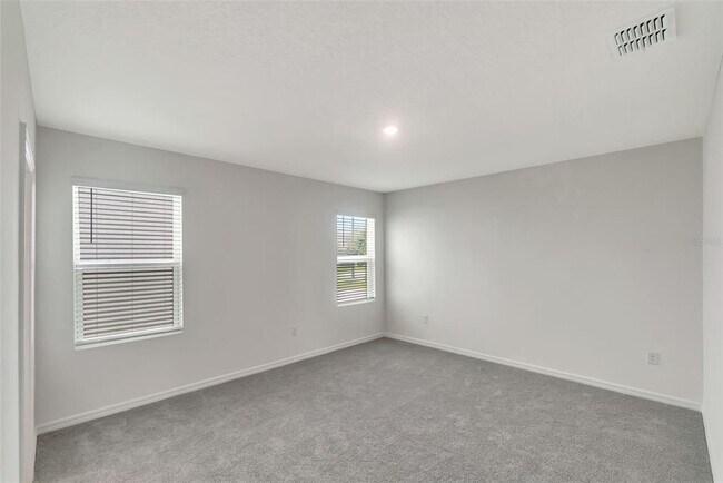 Building Photo - 5879 Galloping Dr