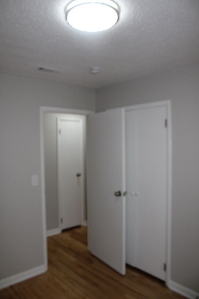 Building Photo - 3 Bedroom 2 Bath W/ Bonus Room In Augusta!