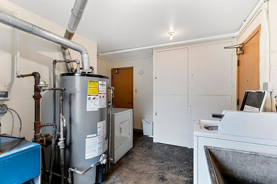 Laundry Room - 14526 Cottage Grove Ave