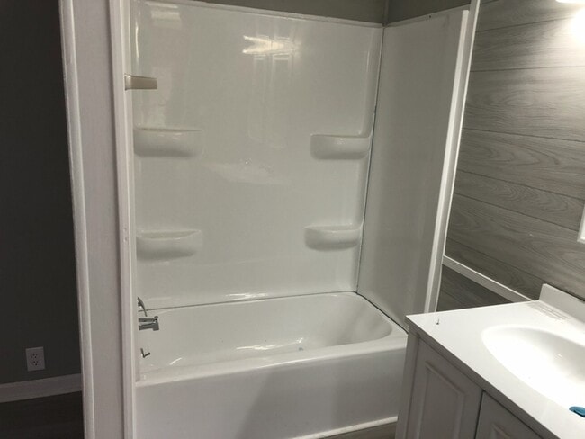 Building Photo - 295 E Wright St