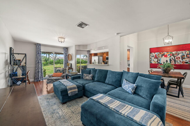 Building Photo - 5250 Sapphire Valley
