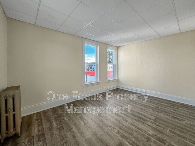 Building Photo - 256 Allegheny St