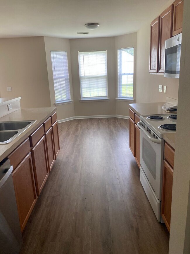 Building Photo - 2525 Whetstone Ln