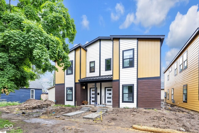 Building Photo - 1234 E 10th St