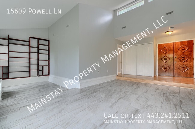 Building Photo - 15609 Powell Ln