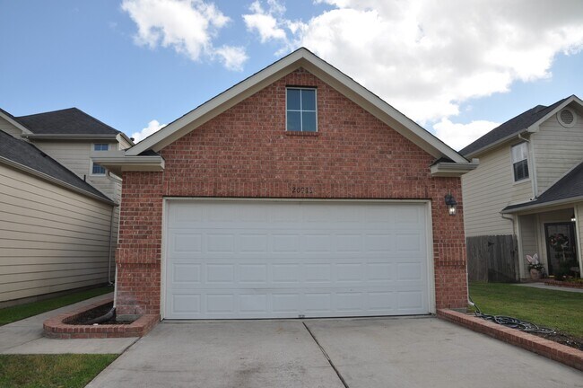 Building Photo - 20913 Sunrise Pine View Ln