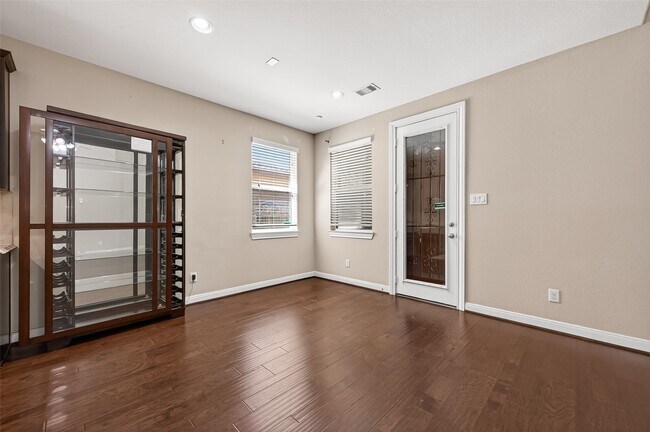 Building Photo - 3002 Overbrook Meadow Ln