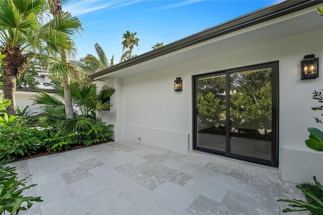Building Photo - 325 Gulf Rd