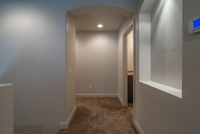 Building Photo - Stunning Home with 4 beds/2.5 baths and 3-Car Garage in Mulberry Estates