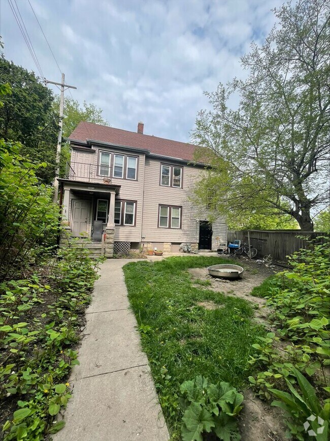 Building Photo - 3 Bedroom 1 Bath in the heart of Lower Eas...