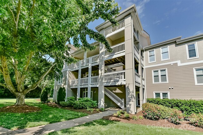 Building Photo - 18557 Vineyard Point Ln